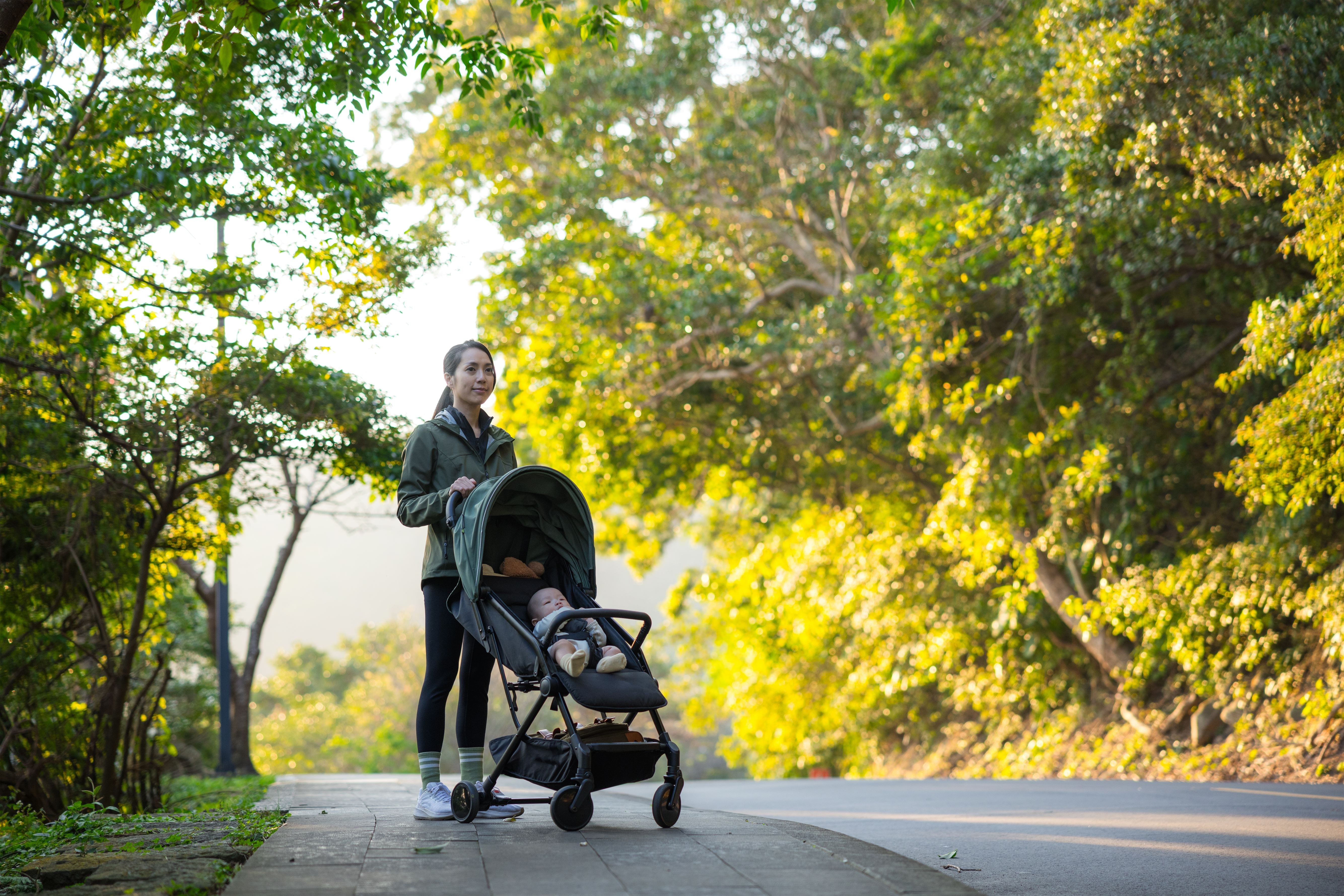 Pram vs Stroller – Which One Should You Buy?